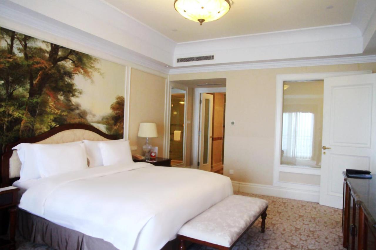 Crowne Plaza Ocean Spring Resort By Ihg Jimo Εξωτερικό φωτογραφία