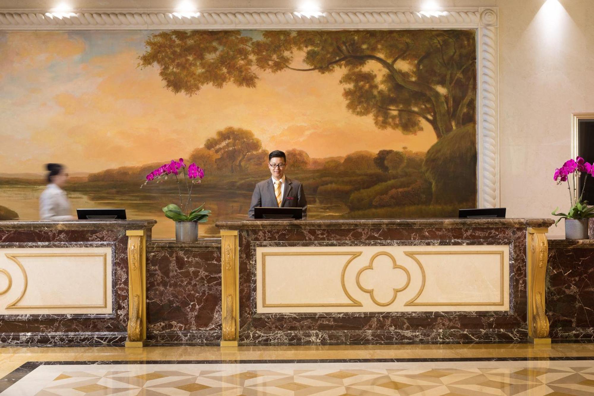 Crowne Plaza Ocean Spring Resort By Ihg Jimo Εξωτερικό φωτογραφία